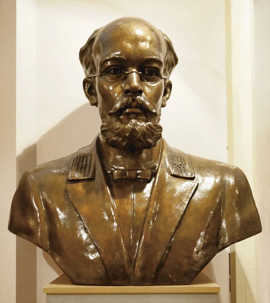 Бюст Н. Славянова / Bust of N.G. Slavyanov